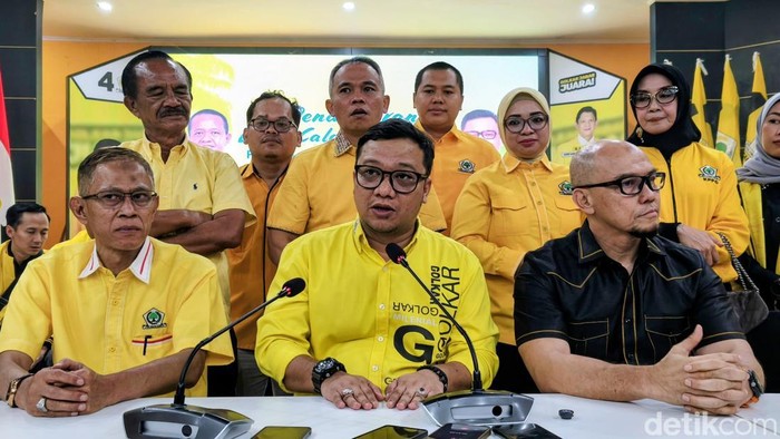 Didukung 22 DPD, Daniel Mutaqien Daftar Calon Ketua Golkar Jabar